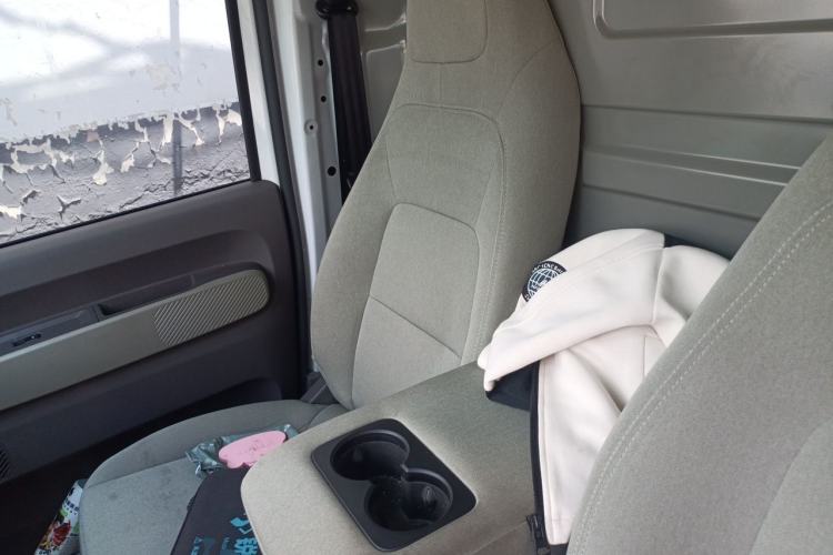 Used Farizon Xingxiang V 2025 Star Enjoy V7E Smart Edition Xuanwu 51.4 kWh Left Rear Seat