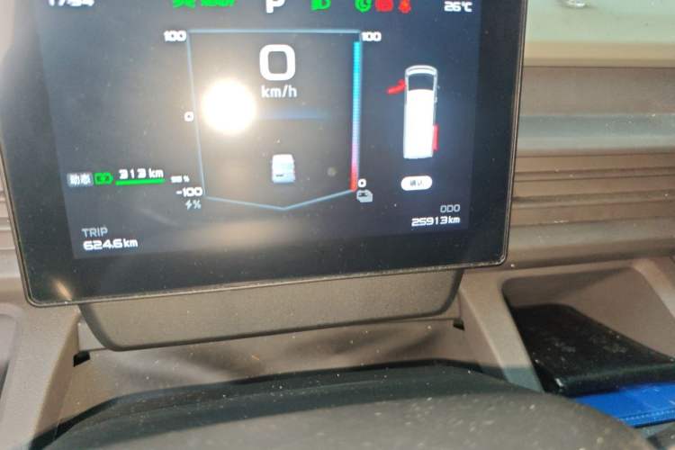 Used Farizon Xingxiang V 2025 Star Enjoy V7E Smart Edition Xuanwu 51.4 kWh Odometer Close Up