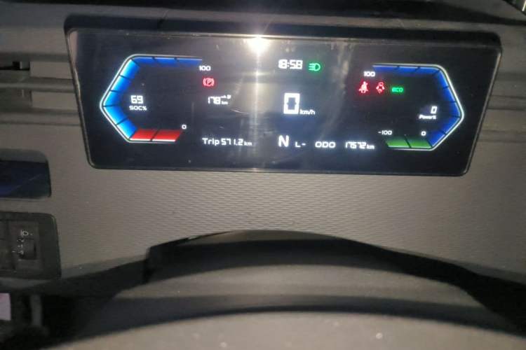 Used Farizon Xingxiang V 2025 Xingxiang V6E Xuanwu Wealth Creation Edition I Odometer Close Up