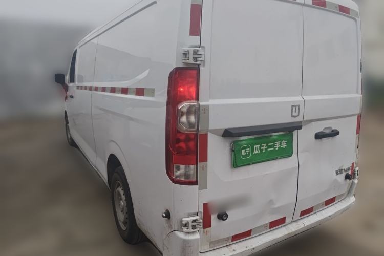 Used Farizon Xingxiang V 2025 V8E—Smart Edition 360km Rear Left 45 Deg