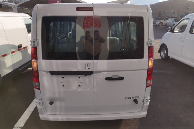 Used Farizon Xingxiang V 2025 Star Enjoy V7E Functional Edition Smart Edition Xuanwu 51.4 kWh Rear