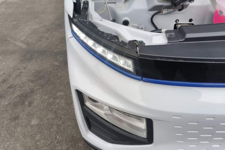 Used Farizon Xingxiang V 2025 Star Enjoy V6E Xuanwu Wealth Creation Edition II Right Front Headlight
