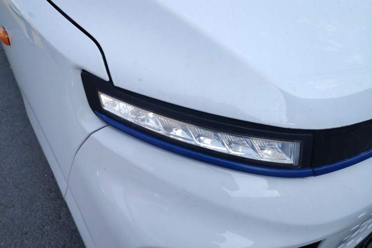 Used Farizon Xingxiang V 2025 Star Enjoy V6E Xuanwu Wealth Creation Edition II Right Front Headlight