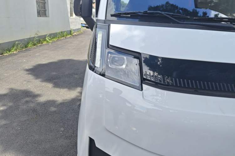 Used Farizon Xingxiang V 2025 Star Enjoy V7E Functional Edition Smart Wealth Edition Ningde 50.2 kWh Right Front Headlight