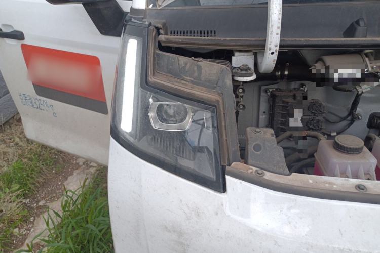 Used Farizon Xingxiang V 2025 Star Enjoy V7E Smart Edition Xuanwu 51.4 kWh Right Front Headlight
