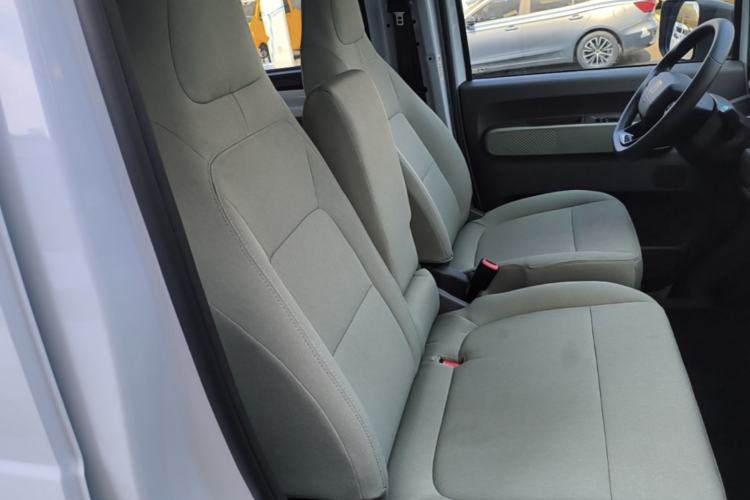 Used Farizon Xingxiang V 2025 Star Enjoy V7E Functional Edition Smart Edition Xuanwu 51.4 kWh Right Front Seat