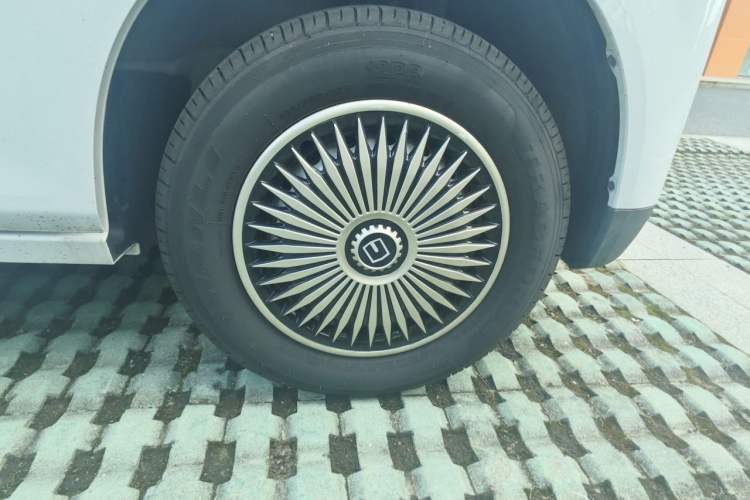 Used Farizon Xingxiang V 2025 Star Enjoy V7E Functional Edition Smart Wealth Edition Xuanwu 51.4 kWh Right Front Wheel Hub