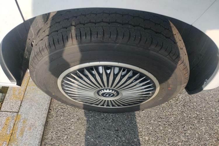 Used Farizon Xingxiang V 2025 Star Enjoy V7E Functional Edition Smart Edition Xuanwu 51.4 kWh Right Front Wheel Hub