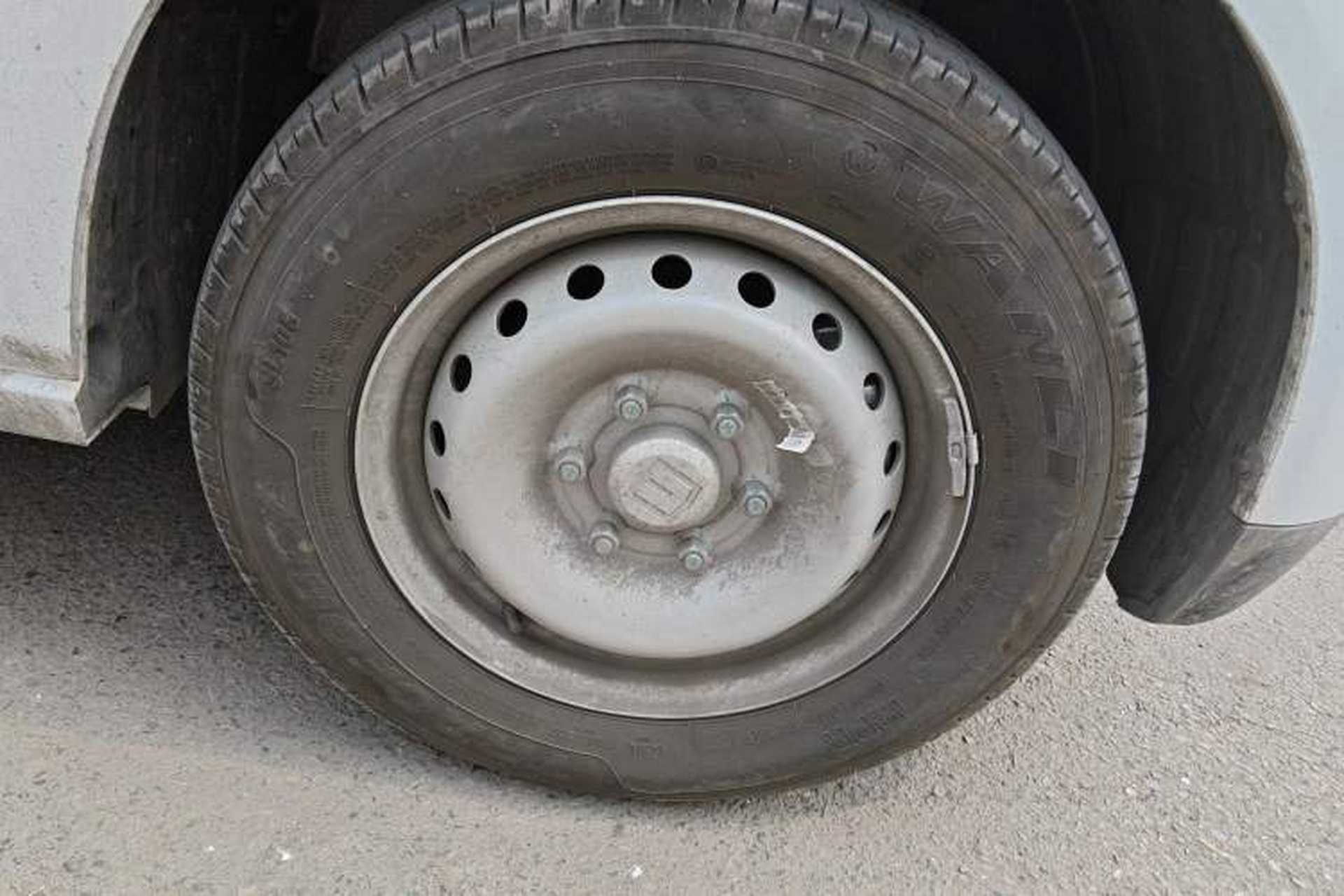 Used Farizon Xingxiang V 2025 Star Enjoy V7E Smart Wealth Edition Xuanwu 51.4 kWh Right Front Wheel Hub