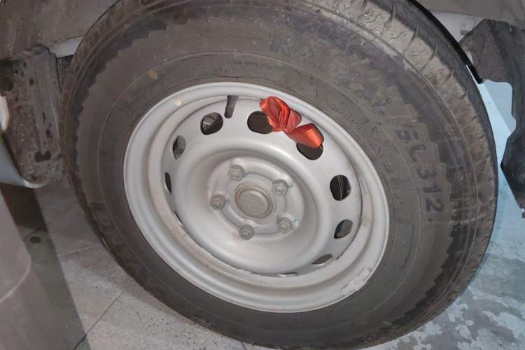 Used Farizon Xingxiang V 2025 Xingxiang V6E Xuanwu Wealth Creation Edition I Right Front Wheel Hub