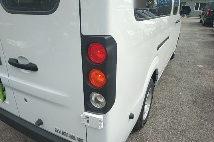 Used Farizon Xingxiang V 2025 Xingxiang V6E Xuanwu Wealth Creation Edition I Right Rear Taillight