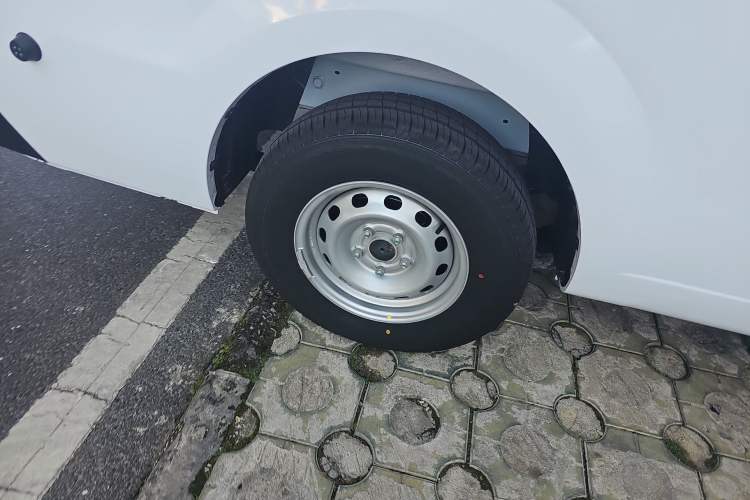 Used Farizon Xingxiang V 2025 Star Enjoy V6E Xuanwu Wealth Creation Edition II Right Rear Wheel Hub