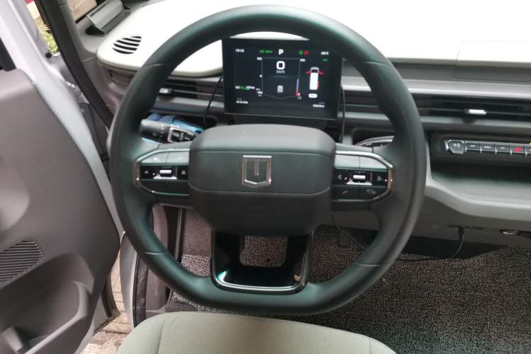 Used Farizon Xingxiang V 2025 Star Enjoy V7E Smart Edition Xuanwu 51.4 kWh Steering Wheel