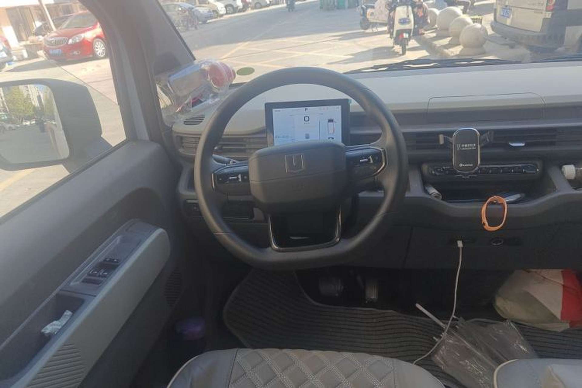 Used Farizon Xingxiang V 2025 Star Enjoy V7E Smart Edition Xuanwu 51.4 kWh Steering Wheel