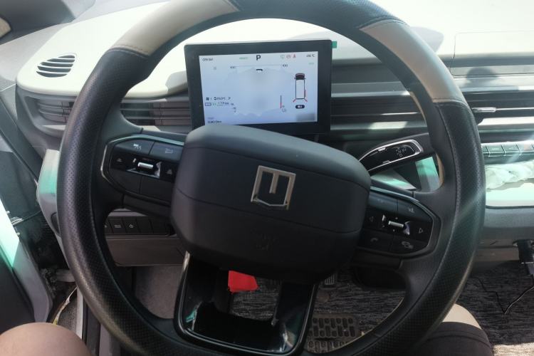 Used Farizon Xingxiang V 2025 V8E Functional Edition—Smart Edition, 350km Steering Wheel