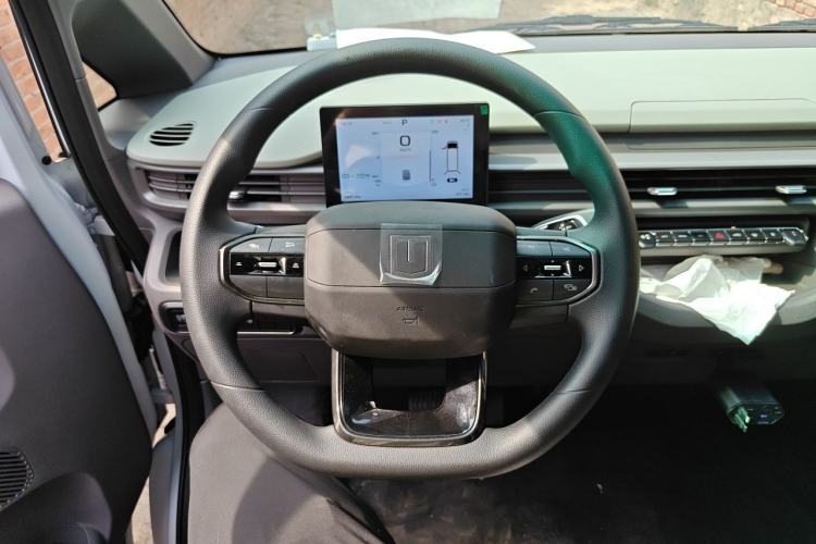 Used Farizon Xingxiang V 2025 Xingxiang V7E Functional Edition, Smart Edition, CATL 50.2kWh Steering Wheel