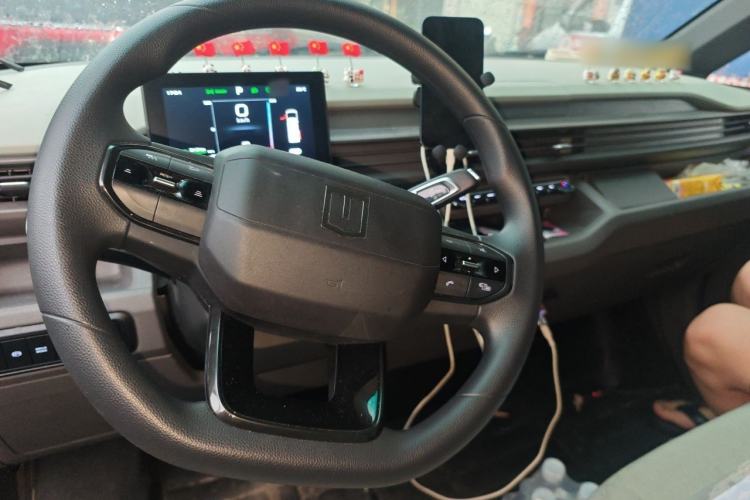 Used Farizon Xingxiang V 2025 Star Enjoy V7E Smart Edition Xuanwu 51.4 kWh Steering Wheel