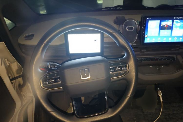 Used Farizon Xingxiang V 2025 Star Enjoy V7E Smart Wealth Edition Xuanwu 51.4 kWh Steering Wheel