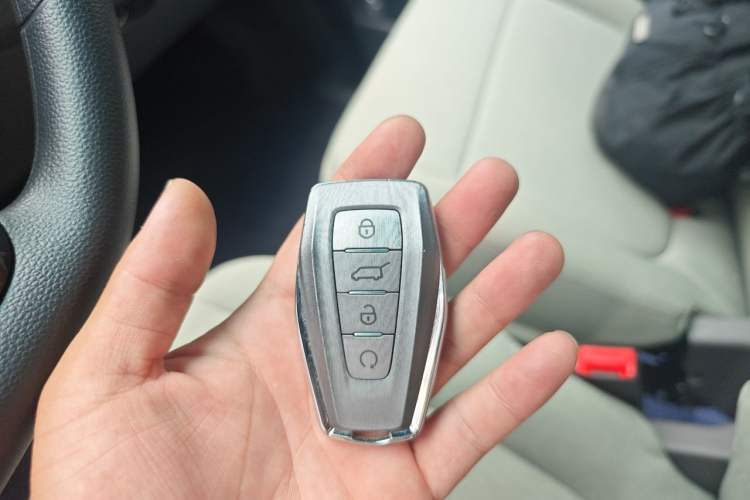Used Farizon Xingxiang V 2025 Star Enjoy V7E Functional Edition Smart Wealth Edition Xuanwu 51.4 kWh Vehicle Key