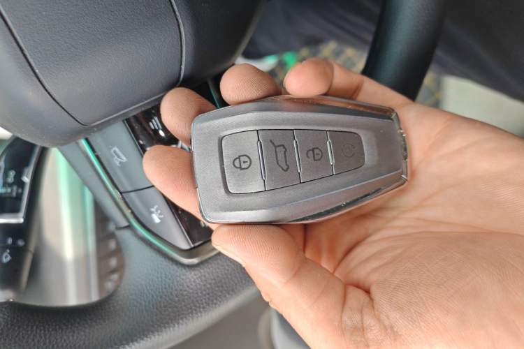 Used Farizon Xingxiang V 2025 Star Enjoy V7E Functional Edition Smart Wealth Edition Xuanwu 51.4 kWh Vehicle Key