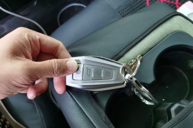 Used Farizon Xingxiang V 2025 Star Enjoy V7E Functional Edition Smart Wealth Edition Xuanwu 51.4 kWh Vehicle Key