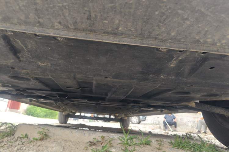 Used Farizon Xingxiang V  Chassis Front