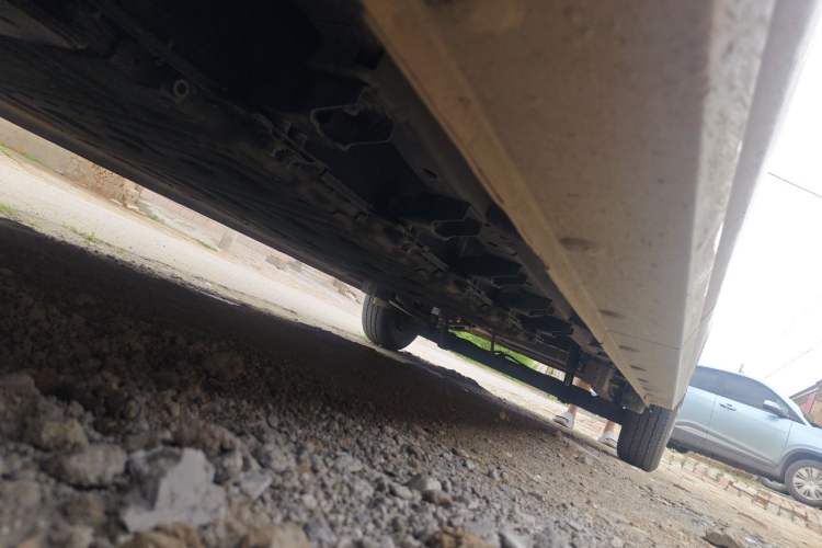 Used Farizon Xingxiang V  Chassis Front Left