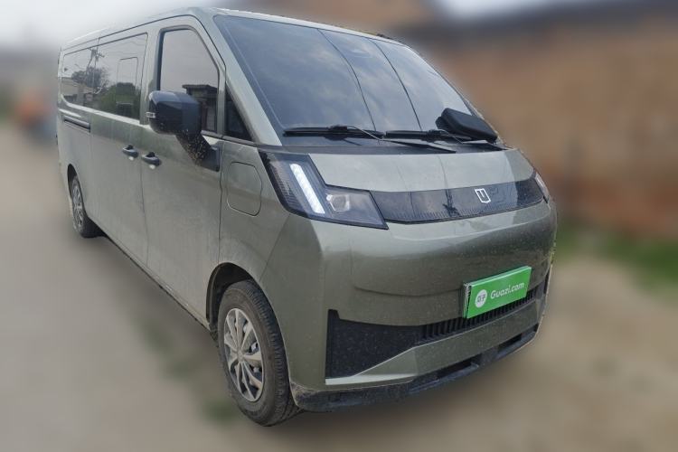 Used Farizon Xingxiang V  Front Right 45 Deg