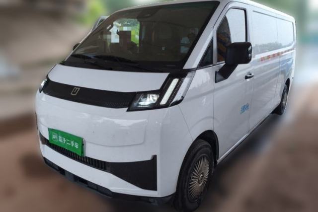 Ojetý Farizon Xingxiang V 2026 Model V8E—Premium Edition 460km