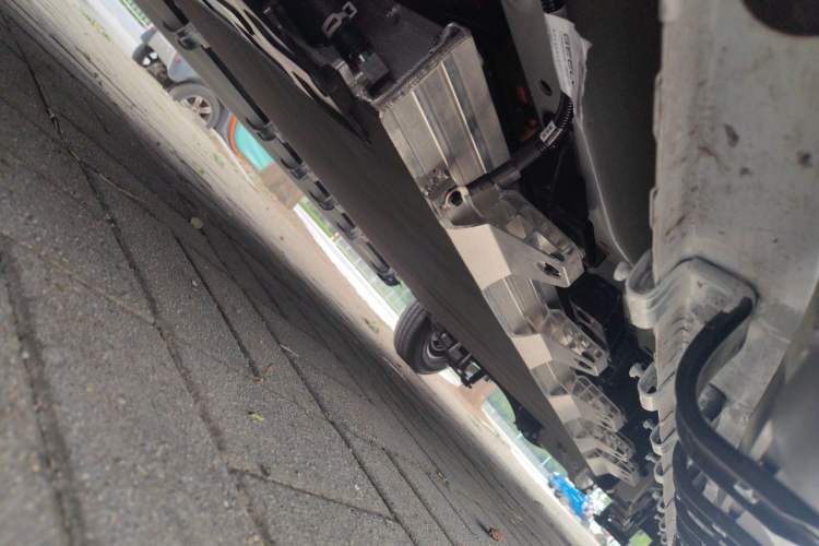 Used Farizon Xingxiang V  Chassis Front Left