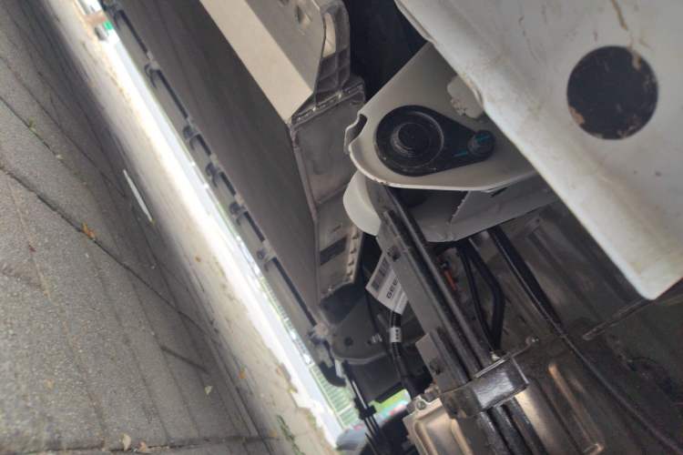 Used Farizon Xingxiang V  Chassis Rear Left
