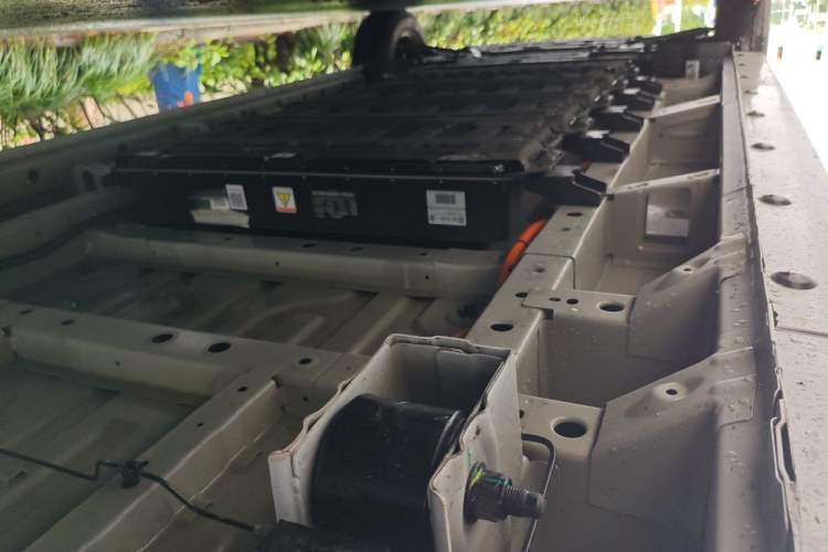 Used Farizon Xingxiang V 2026 Model V8E—Smart Function Edition 450km Chassis Rear Left