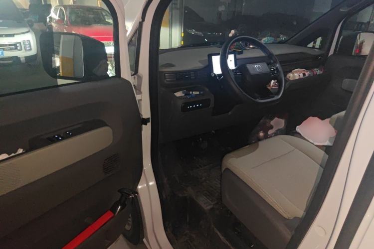 Used Farizon Xingxiang V 2026 Model, V8E—Smart Edition, 460km Driver Seat