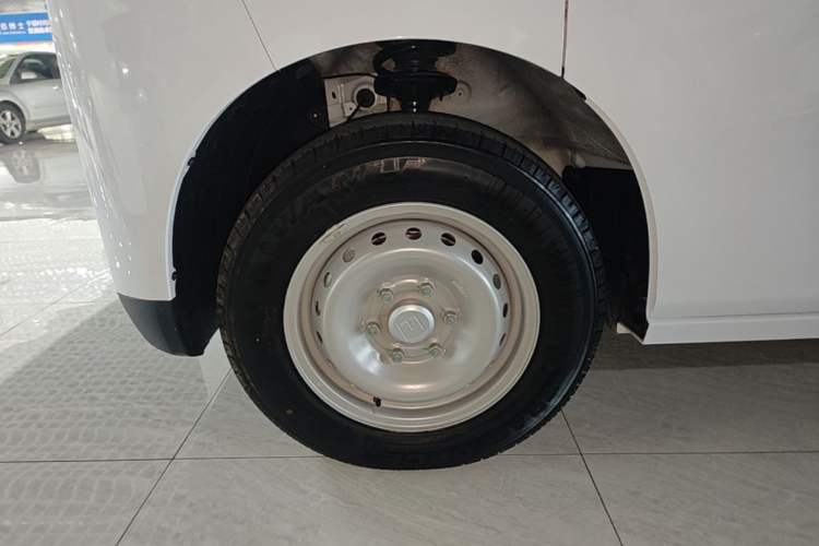 Used Farizon Xingxiang V 2026 Model V8E—Smart Function Edition 450km Exterior 4