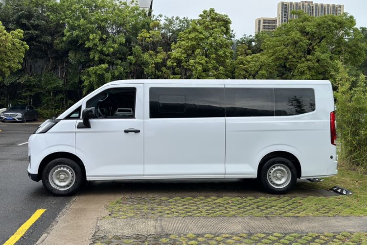 Used Farizon Xingxiang V 2026 Model V8E—Smart Function Edition 450km Exterior 4