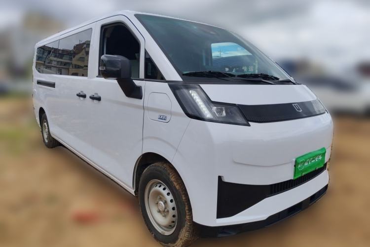 Used Farizon Xingxiang V 2026 Model V8E—Smart Function Edition 450km Front Right 45 Deg