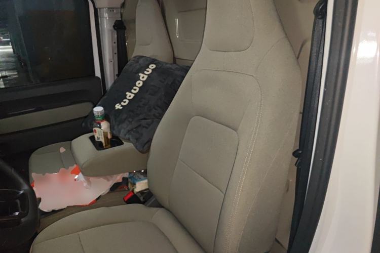 Used Farizon Xingxiang V 2026 Model, V8E—Smart Edition, 460km Left Rear Seat