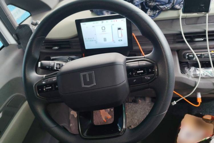 Used Farizon Xingxiang V 2026 Model, V8E—Smart Edition, 460km Steering Wheel