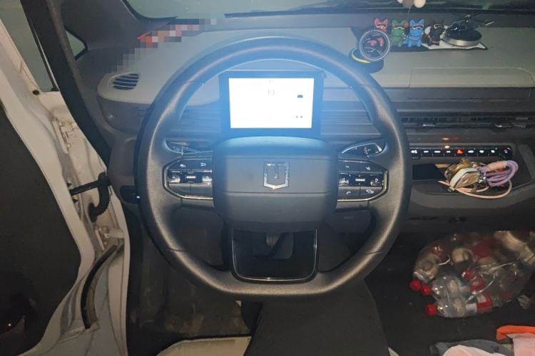 Used Farizon Xingxiang V 2026 Model, V8E—Smart Edition, 460km Steering Wheel