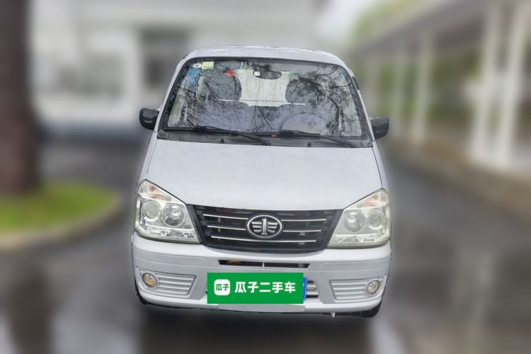 Used FAW Jiabao V52 2011 1.0L Practical Version LJ465QE1 Front