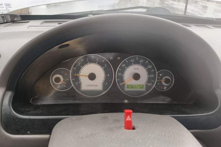 Used FAW Jiabao V52 2011 1.0L Practical Version LJ465QE1 Odometer Close Up