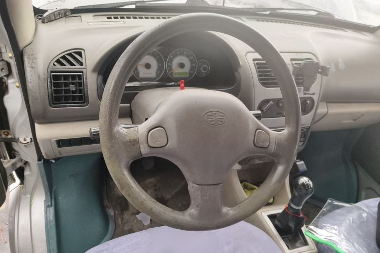 Used FAW Jiabao V52 2011 1.0L Practical Version LJ465QE1 Steering Wheel