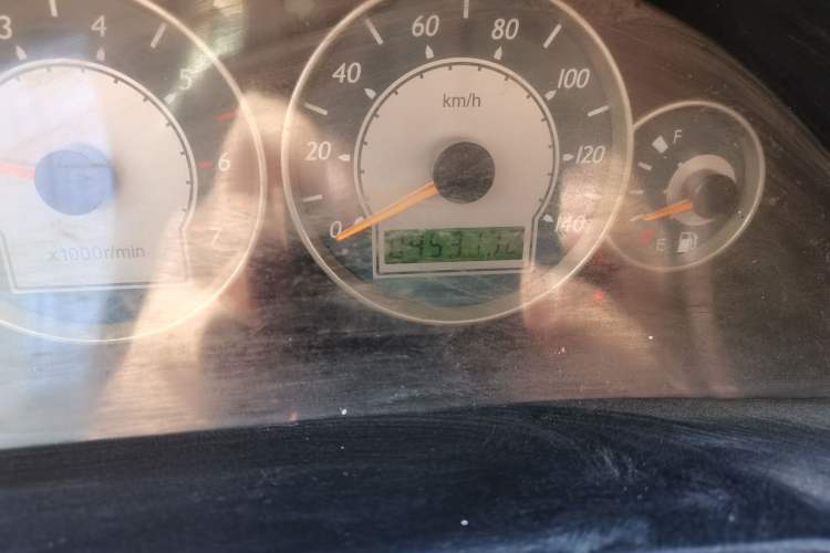 Used FAW Jiabao V52 2011 1.0L Practical Version LJ465QE1 Odometer Close Up