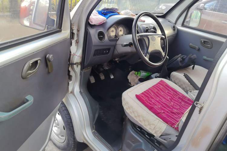 Used FAW Jiabao V52 2011 1.0L Practical Version LJ465QE1 Driver Seat