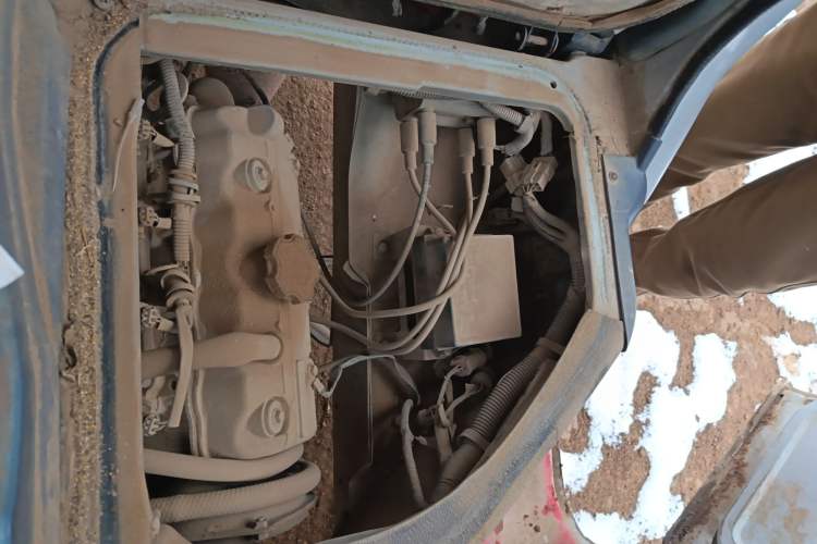 Used FAW Jiabao V52 2011 1.0L Practical Version LJ465QE1 Engine Bay Left