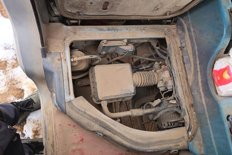 Used FAW Jiabao V52 2011 1.0L Practical Version LJ465QE1 Engine Bay Right