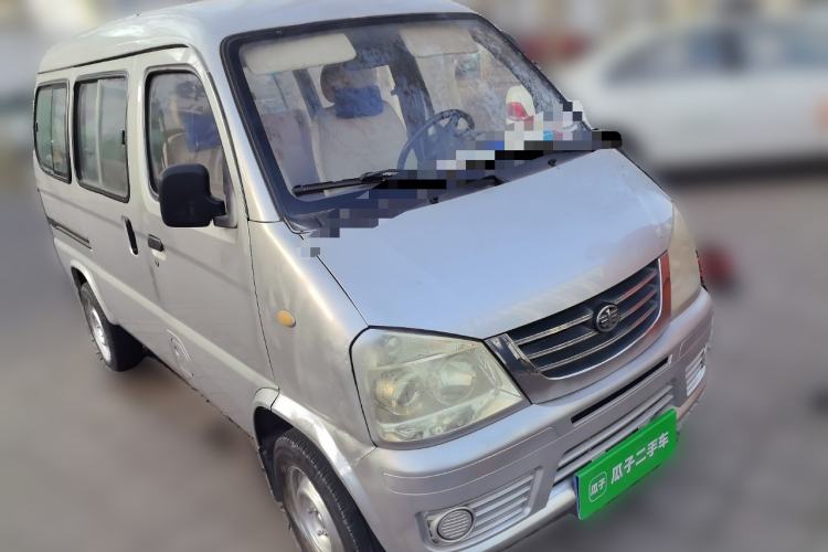 Used FAW Jiabao V52 2011 1.0L Practical Version LJ465QE1 Front Right 45 Deg