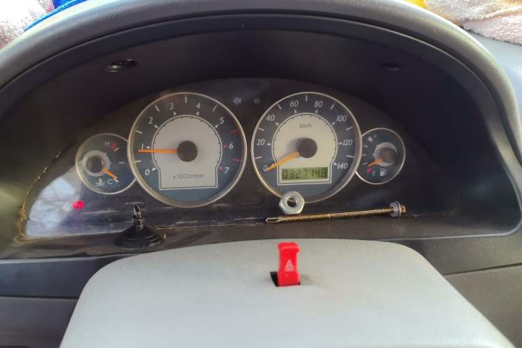 Used FAW Jiabao V52 2011 1.0L Practical Version LJ465QE1 Instrument Cluster