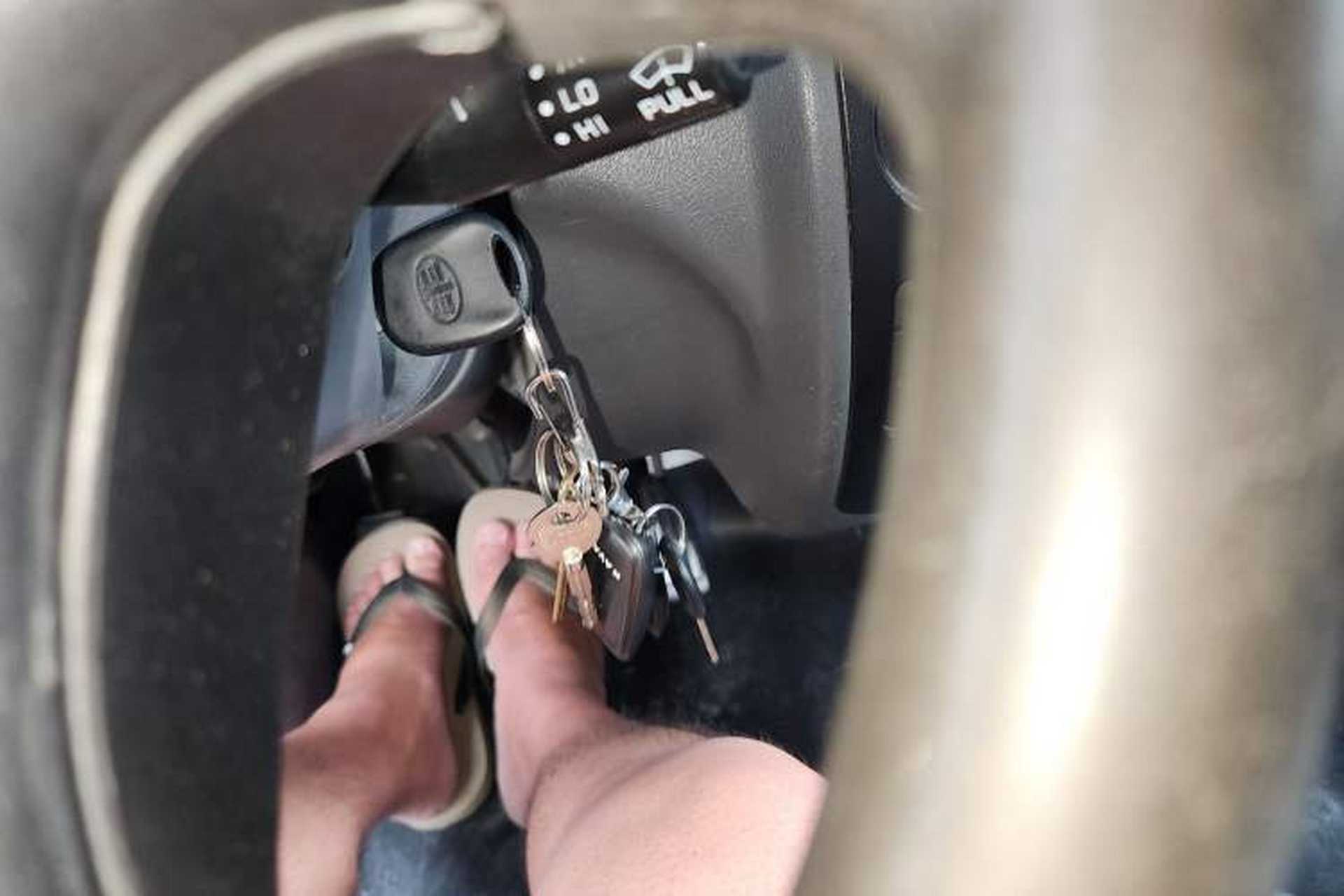 Used FAW Jiabao V52 2011 1.0L Practical Version LJ465QE1 Vehicle Key
