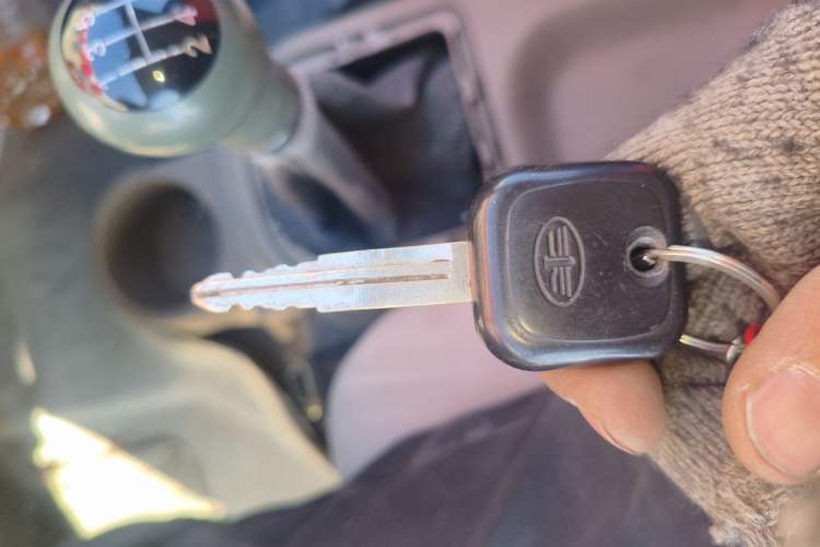 Used FAW Jiabao V70 2011 1.0L Standard Edition DA465QA Vehicle Key